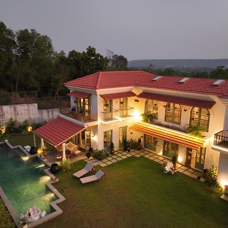 Вилла Casa Azul- Luxury 4Bhk Assagao With Private Pool Вагатор Экстерьер фото